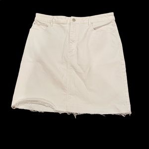 Ann Taylor White Denim Skirt, Size 12P